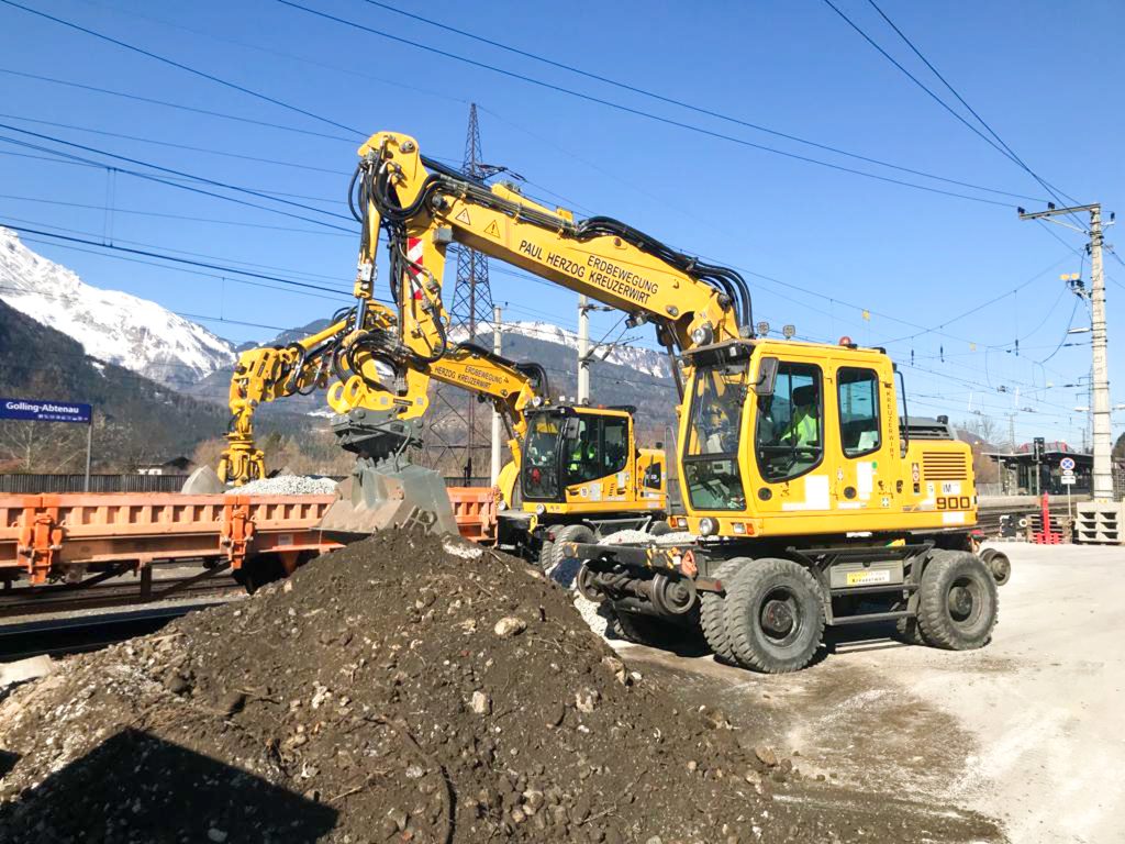 Kreuzerwirt Erdbewegung_Gleisbagger 3
