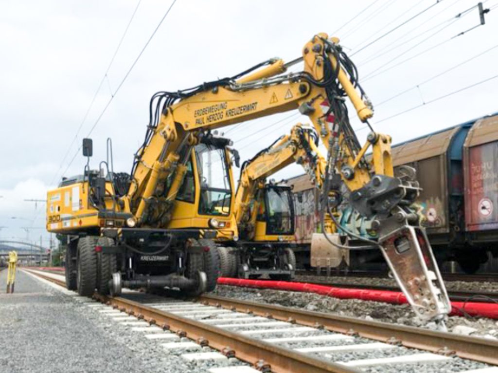 Kreuzerwirt Erdbewegung_Gleisbagger 5