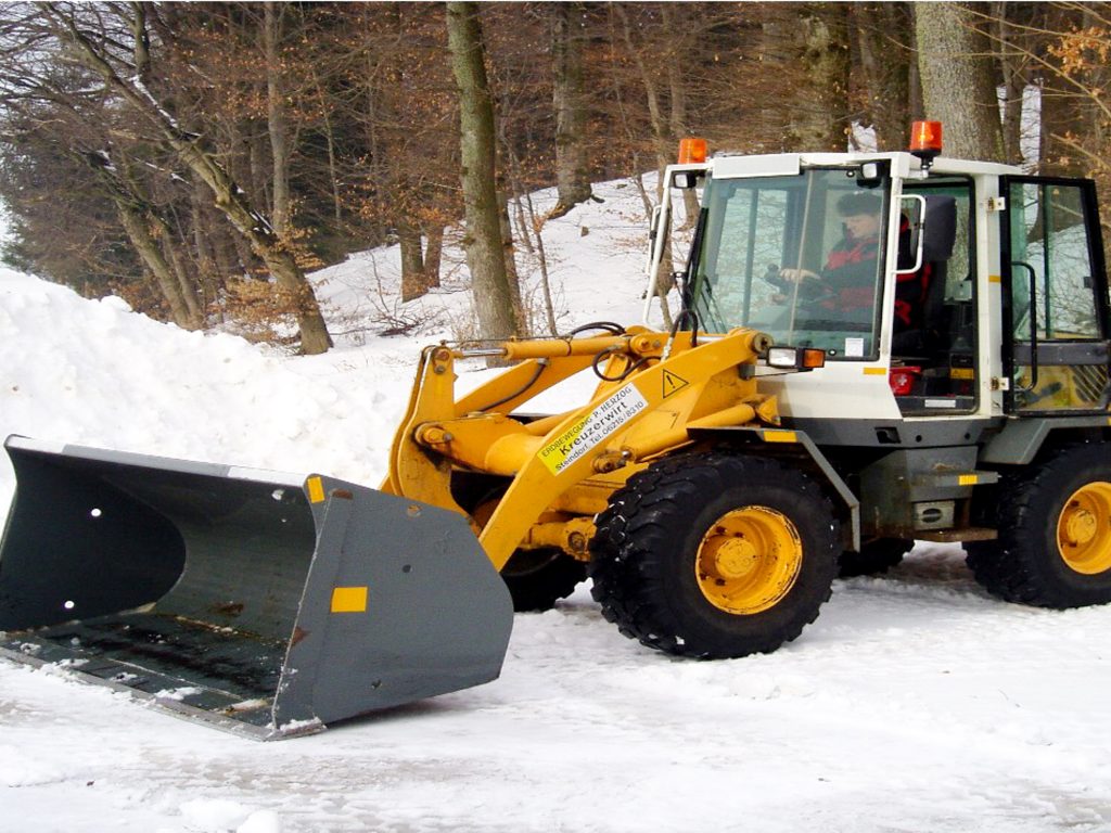 Kreuzerwirt Erdbewegung_Winterdienst 5