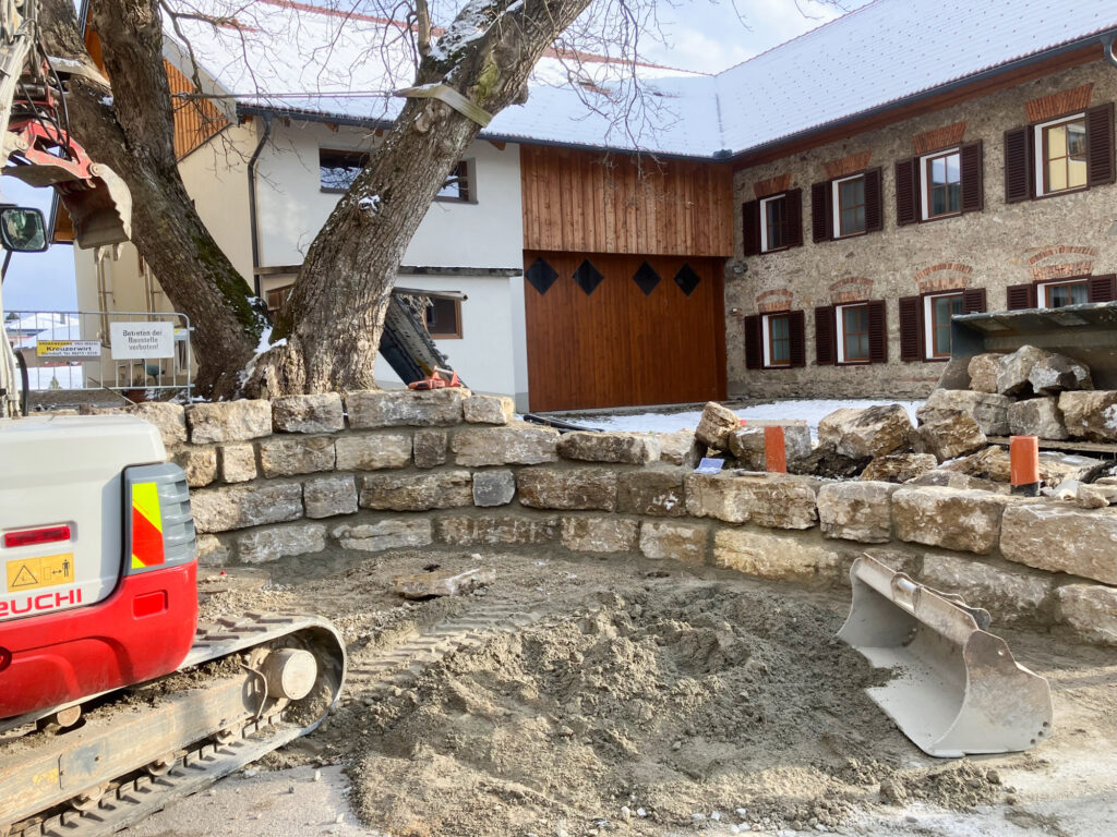 Kreuzerwirt - Stützmauer-16