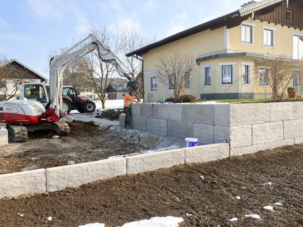 Kreuzerwirt - Stützmauer-18