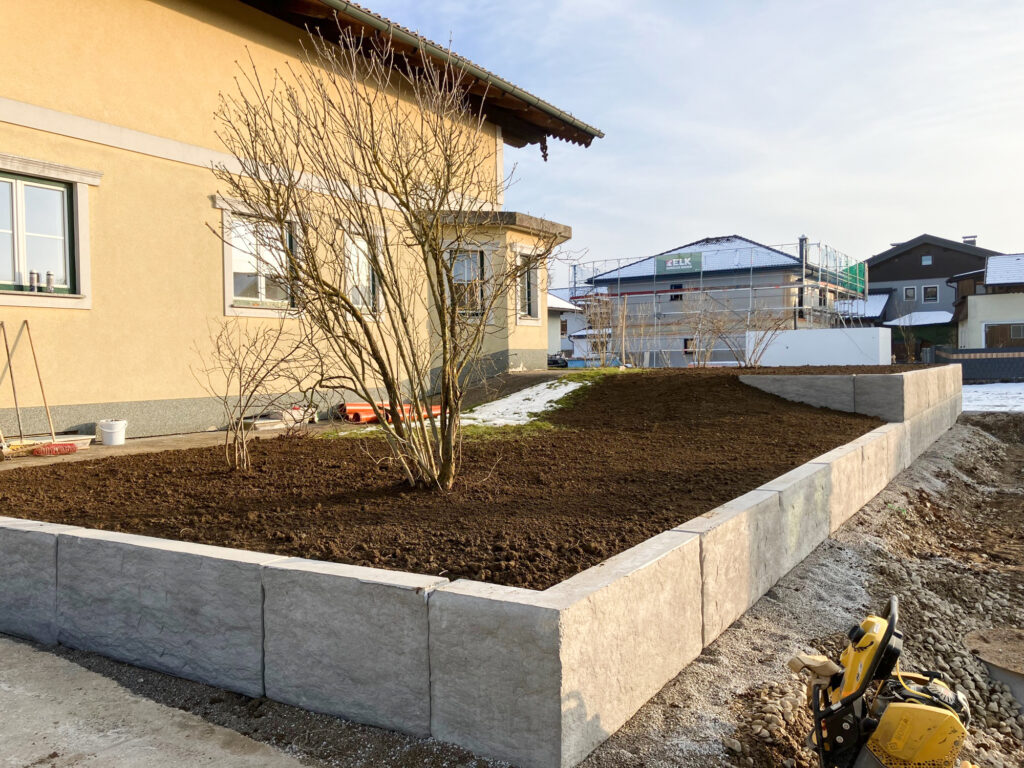 Kreuzerwirt - Stützmauer-19