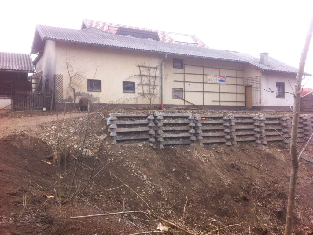 Kreuzerwirt - Stützmauer-6